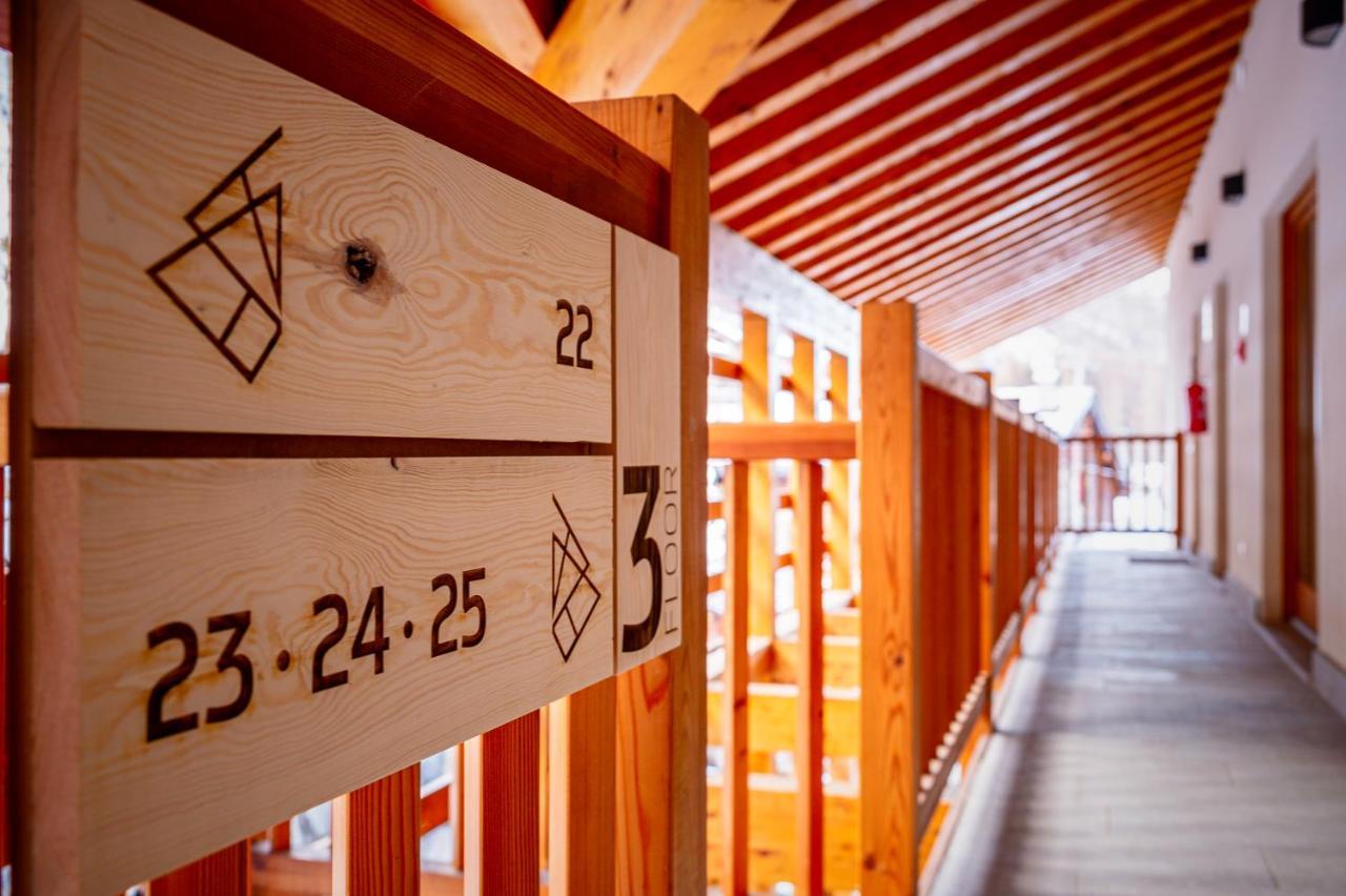 Alta Luce Mountain Lodge 格雷索拉特里尼泰 外观 照片